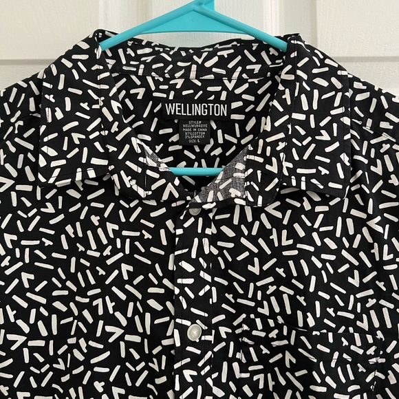 Wellington Sprinkle Pattern Black & White Button Up Shirt - Picture 1 of 4